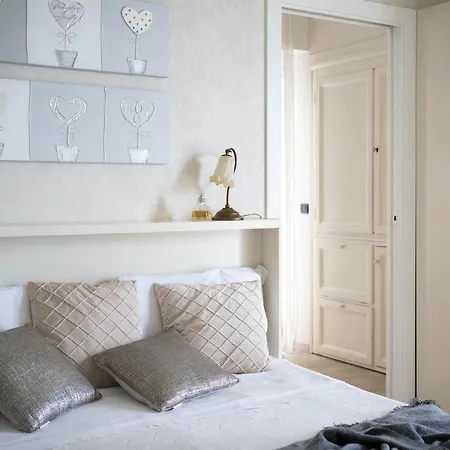 Mondial Beauty * Μπελάρια-Ιτζέα Μαρίνα