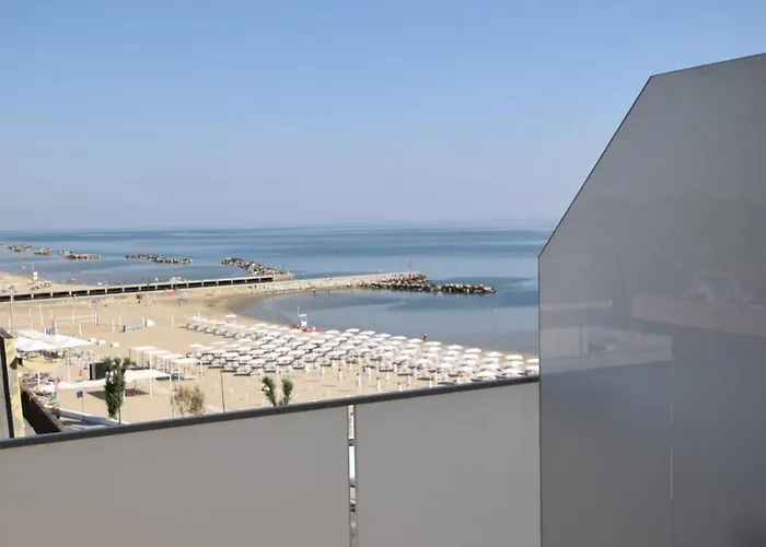 Mondial Beauty 贝拉里亚-伊贾马里纳